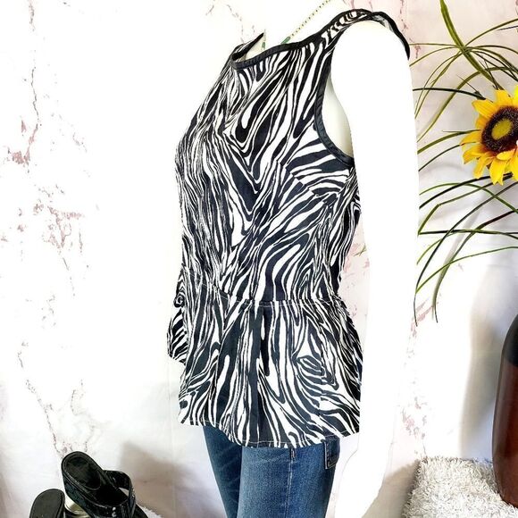Willi Smith peplum zebra print top - Picture 4 of 7